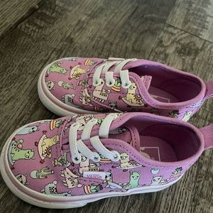 Vans. Llama. Elastic shoes.